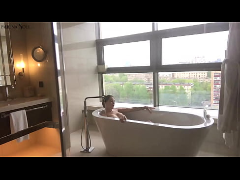 ❤️ Napakalaking babe madamdamin jerking off ang kanyang puki sa banyo ️ Anal video sa amin ❌